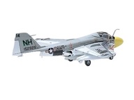 Grumman A-6A Intruder 1:100 Tamiya 61606
