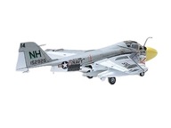 Grumman A-6A Intruder 1:100 Tamiya 61606 Grumman A-6A Intruder 1:100 Tamiya 61606