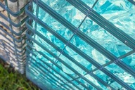 Dekoračné kamienkové sklo na dekoráciu Tyrkysová 20 KG