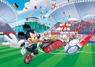 Fototapeta Mickey Mouse futbalista na ihrisku 152x104cm